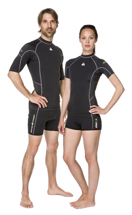R30 RASHGUARD KURZARM-SHIRT